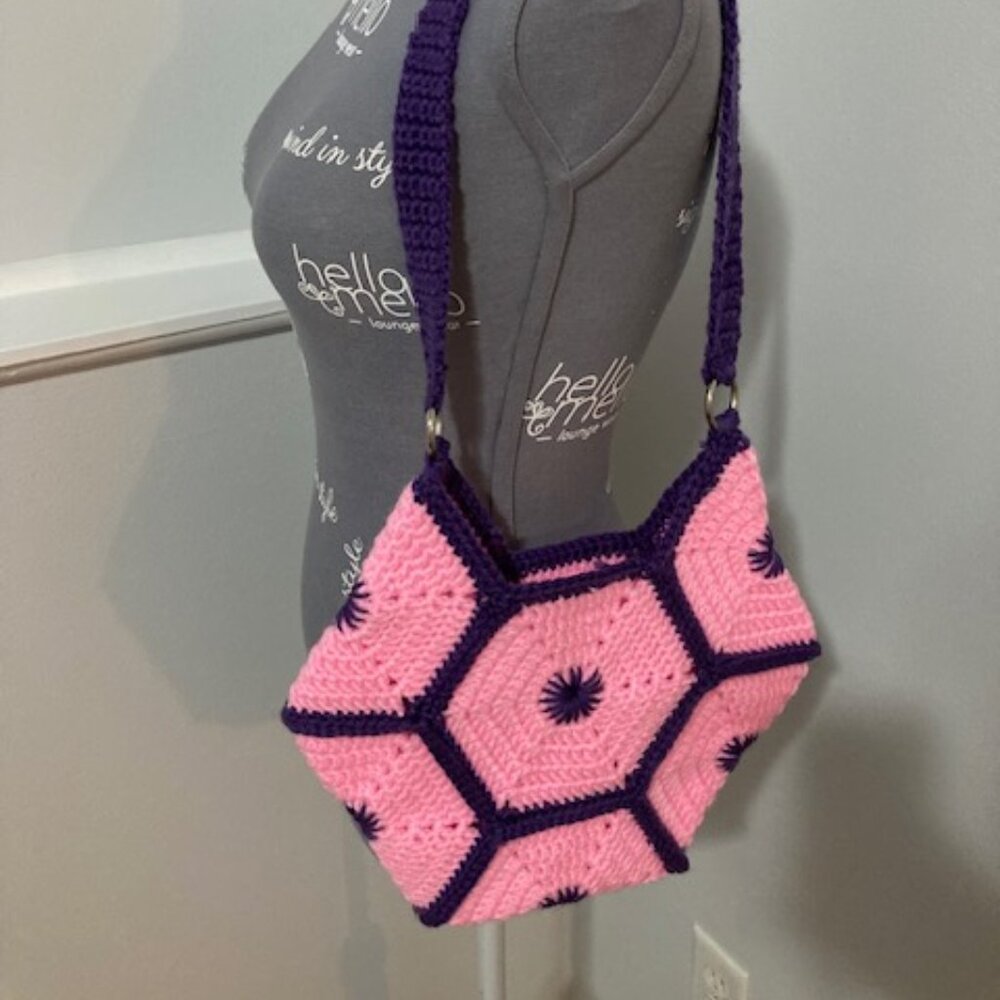 Handmade crochet handbag size 8x12